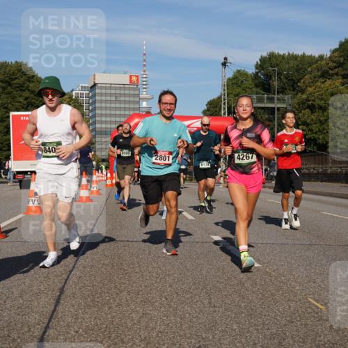 07.09.2025 - BARMER Alsterlauf Yannick Fuchs http://msf.ph/oto/8822127 07.09.2025 09:46:27 Laufen 4083, 840, 8080, 2801, 6134, 4267 meine-sportfotos.de