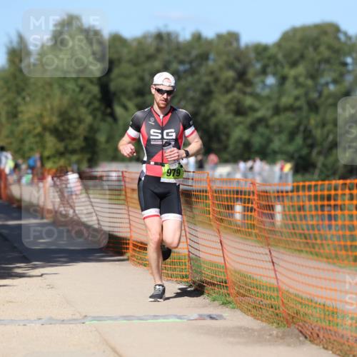 07.09.2025 - 19. Norderstedt Triathlon Michael Strokosch http://msf.ph/oto/8822141 07.09.2025 15:01:20 Laufen 979 meine-sportfotos.de