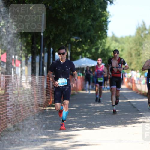 07.09.2025 - 19. Norderstedt Triathlon Michael Strokosch http://msf.ph/oto/8822168 07.09.2025 15:01:41 Laufen 369, 400, 872, 978, 1002, 1005, 1022 meine-sportfotos.de