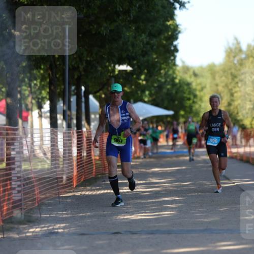 07.09.2025 - 19. Norderstedt Triathlon Michael Strokosch http://msf.ph/oto/8822170 07.09.2025 16:01:44 Laufen 967 meine-sportfotos.de