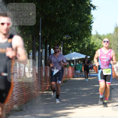 07.09.2025 - 19. Norderstedt Triathlon Michael Strokosch http://msf.ph/oto/8822194 07.09.2025 15:01:47 Laufen 369, 400, 872, 978, 1002, 1022 meine-sportfotos.de