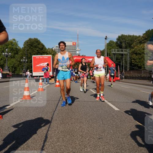 07.09.2025 - BARMER Alsterlauf Yannick Fuchs http://msf.ph/oto/8822195 07.09.2025 09:46:31 Laufen 080, 5484, 4249, 146, 6134 meine-sportfotos.de