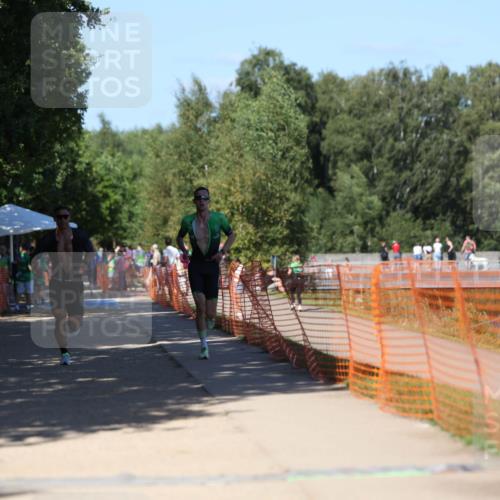 07.09.2025 - 19. Norderstedt Triathlon Michael Strokosch http://msf.ph/oto/8822217 07.09.2025 15:01:52 Laufen 872, 911, 1014, 1022 meine-sportfotos.de