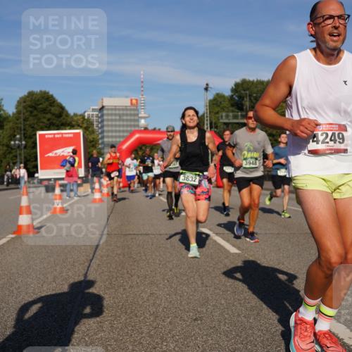 07.09.2025 - BARMER Alsterlauf Yannick Fuchs http://msf.ph/oto/8822236 07.09.2025 09:46:33 Laufen 3632, 3948, 36, 4249 meine-sportfotos.de