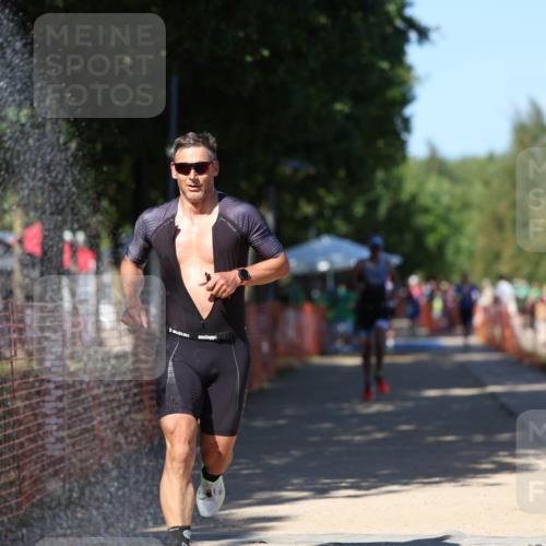 07.09.2025 - 19. Norderstedt Triathlon Michael Strokosch http://msf.ph/oto/8822244 07.09.2025 15:01:58 Laufen 911, 988, 1014 meine-sportfotos.de