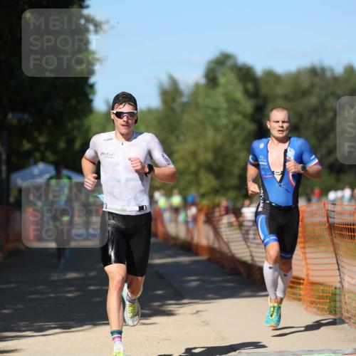 07.09.2025 - 19. Norderstedt Triathlon Michael Strokosch http://msf.ph/oto/8822299 07.09.2025 15:02:09 Laufen 1041, 1421, 1469 meine-sportfotos.de