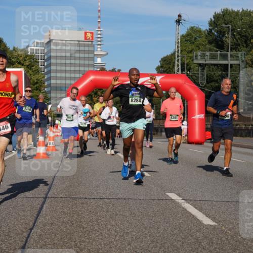 07.09.2025 - BARMER Alsterlauf Yannick Fuchs http://msf.ph/oto/8822317 07.09.2025 09:46:36 Laufen 3330, 5446, 2011, 5129, 117, 8284, 56, 8251 meine-sportfotos.de