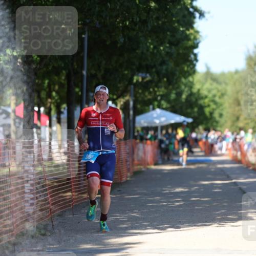 07.09.2025 - 19. Norderstedt Triathlon Michael Strokosch http://msf.ph/oto/8822331 07.09.2025 15:02:17 Laufen 366, 1469 meine-sportfotos.de