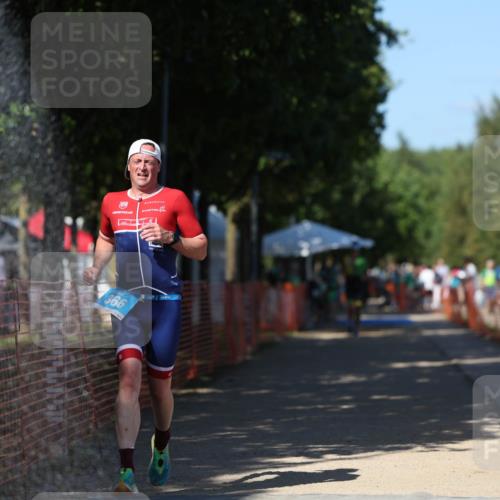 07.09.2025 - 19. Norderstedt Triathlon Michael Strokosch http://msf.ph/oto/8822336 07.09.2025 15:02:18 Laufen 366, 1469 meine-sportfotos.de