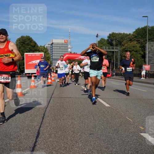 07.09.2025 - BARMER Alsterlauf Yannick Fuchs http://msf.ph/oto/8822343 07.09.2025 09:46:37 Laufen 5446, 3330, 8284, 251, 8456 meine-sportfotos.de
