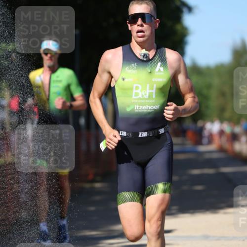 07.09.2025 - 19. Norderstedt Triathlon Michael Strokosch http://msf.ph/oto/8822371 07.09.2025 15:02:32 Laufen 1032 meine-sportfotos.de