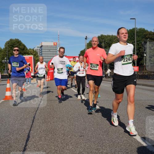 07.09.2025 - BARMER Alsterlauf Yannick Fuchs http://msf.ph/oto/8822381 07.09.2025 09:46:39 Laufen 3330, 10, 5129, 2247, 8251, 2011, 5117 meine-sportfotos.de