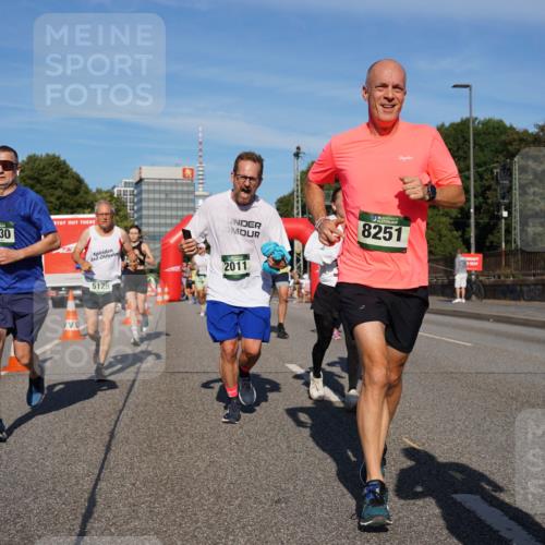 07.09.2025 - BARMER Alsterlauf Yannick Fuchs http://msf.ph/oto/8822384 07.09.2025 09:46:39 Laufen 3330, 8251, 2011, 5129 meine-sportfotos.de