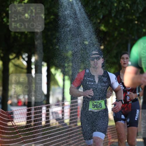 07.09.2025 - 19. Norderstedt Triathlon Michael Strokosch http://msf.ph/oto/8822406 07.09.2025 16:03:33 Laufen 438, 498, 537, 1492 meine-sportfotos.de