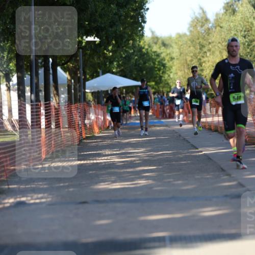 07.09.2025 - 19. Norderstedt Triathlon Michael Strokosch http://msf.ph/oto/8822458 07.09.2025 16:04:01 Laufen 467, 476, 508, 541, 884 meine-sportfotos.de