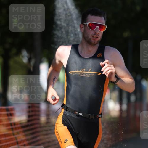07.09.2025 - 19. Norderstedt Triathlon Michael Strokosch http://msf.ph/oto/8822460 07.09.2025 15:10:59 Laufen 1002 meine-sportfotos.de