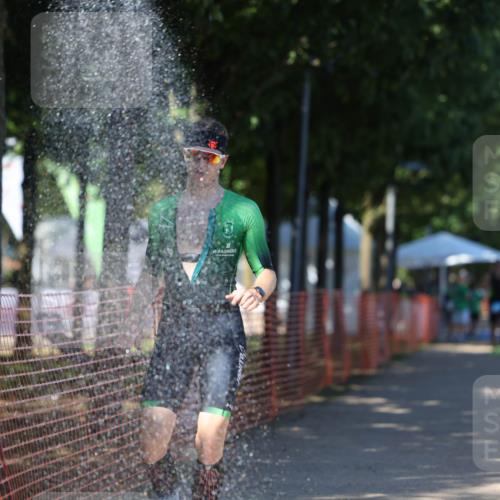 07.09.2025 - 19. Norderstedt Triathlon Michael Strokosch http://msf.ph/oto/8822482 07.09.2025 15:11:13 Laufen 1012, 1016 meine-sportfotos.de