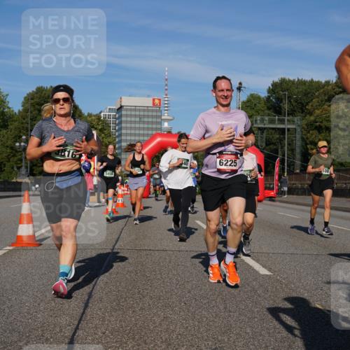 07.09.2025 - BARMER Alsterlauf Yannick Fuchs http://msf.ph/oto/8822484 07.09.2025 09:46:48 Laufen 816, 5459, 40, 6225, 108 meine-sportfotos.de