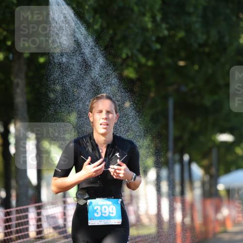 07.09.2025 - 19. Norderstedt Triathlon Michael Strokosch http://msf.ph/oto/8822497 07.09.2025 16:04:14 Laufen 365, 399, 403 meine-sportfotos.de