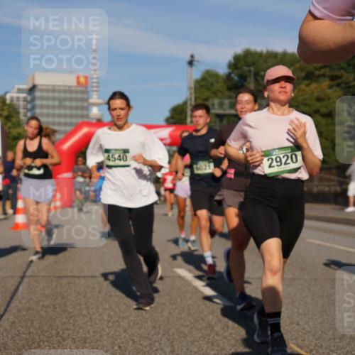 07.09.2025 - BARMER Alsterlauf Yannick Fuchs http://msf.ph/oto/8822510 07.09.2025 09:46:50 Laufen 4540, 6021, 2920 meine-sportfotos.de