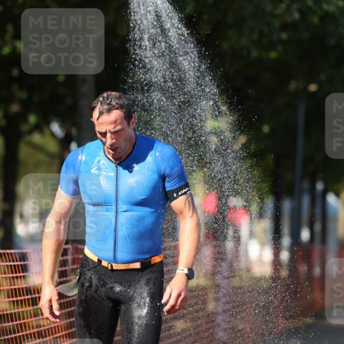 07.09.2025 - 19. Norderstedt Triathlon Michael Strokosch http://msf.ph/oto/8822545 07.09.2025 15:11:21 Laufen 888, 979, 985, 1012 meine-sportfotos.de