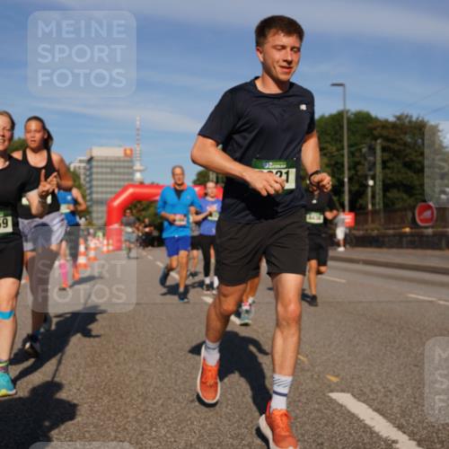 07.09.2025 - BARMER Alsterlauf Yannick Fuchs http://msf.ph/oto/8822551 07.09.2025 09:46:51 Laufen 5459, 21, 6431 meine-sportfotos.de