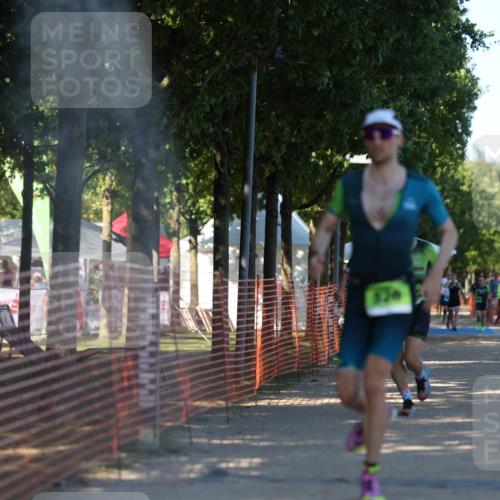 07.09.2025 - 19. Norderstedt Triathlon Michael Strokosch http://msf.ph/oto/8822573 07.09.2025 16:04:48 Laufen 528, 539, 1482 meine-sportfotos.de