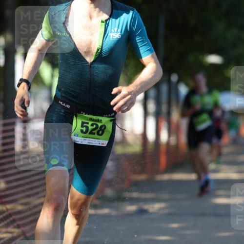 07.09.2025 - 19. Norderstedt Triathlon Michael Strokosch http://msf.ph/oto/8822585 07.09.2025 16:04:50 Laufen 445, 528, 539, 1482 meine-sportfotos.de