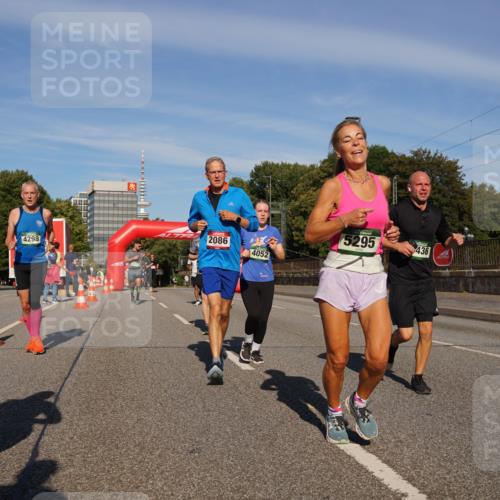 07.09.2025 - BARMER Alsterlauf Yannick Fuchs http://msf.ph/oto/8822588 07.09.2025 09:46:52 Laufen 2086, 4298, 4052, 5295, 436 meine-sportfotos.de