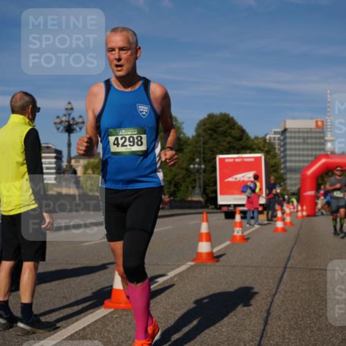 07.09.2025 - BARMER Alsterlauf Yannick Fuchs http://msf.ph/oto/8822606 07.09.2025 09:46:54 Laufen 4298, 206 meine-sportfotos.de