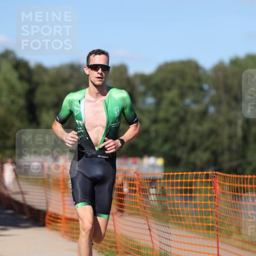 07.09.2025 - 19. Norderstedt Triathlon Michael Strokosch http://msf.ph/oto/8822615 07.09.2025 15:11:50 Laufen 1014 meine-sportfotos.de