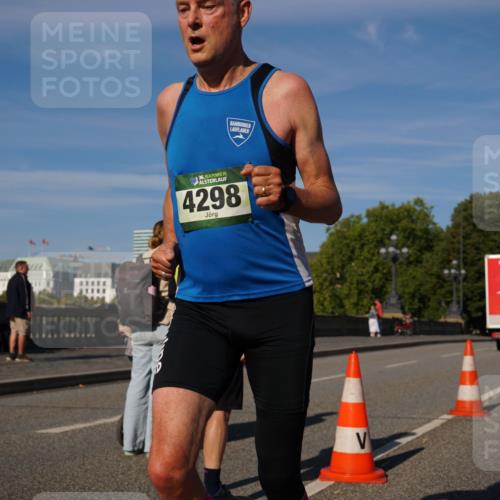 07.09.2025 - BARMER Alsterlauf Yannick Fuchs http://msf.ph/oto/8822619 07.09.2025 09:46:54 Laufen 36, 4298 meine-sportfotos.de