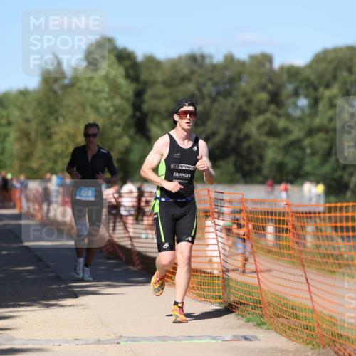 07.09.2025 - 19. Norderstedt Triathlon Michael Strokosch http://msf.ph/oto/8822637 07.09.2025 15:12:11 Laufen 428, 995 meine-sportfotos.de