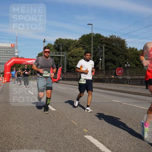 07.09.2025 - BARMER Alsterlauf Yannick Fuchs http://msf.ph/oto/8822649 07.09.2025 09:46:57 Laufen 2272, 3821, 4830, 4031 meine-sportfotos.de