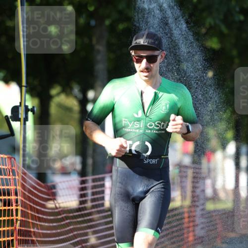07.09.2025 - 19. Norderstedt Triathlon Michael Strokosch http://msf.ph/oto/8822656 07.09.2025 16:05:25 Laufen 1488 meine-sportfotos.de
