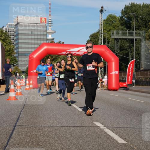 07.09.2025 - BARMER Alsterlauf Yannick Fuchs http://msf.ph/oto/8822676 07.09.2025 09:47:00 Laufen 419, 397, 2272 meine-sportfotos.de