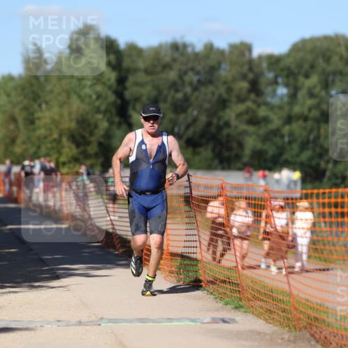 07.09.2025 - 19. Norderstedt Triathlon Michael Strokosch http://msf.ph/oto/8822683 07.09.2025 15:12:31 Laufen 963 meine-sportfotos.de