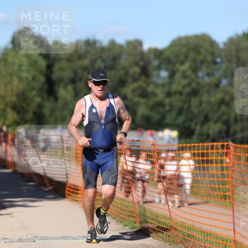 07.09.2025 - 19. Norderstedt Triathlon Michael Strokosch http://msf.ph/oto/8822695 07.09.2025 15:12:32 Laufen 411, 963 meine-sportfotos.de