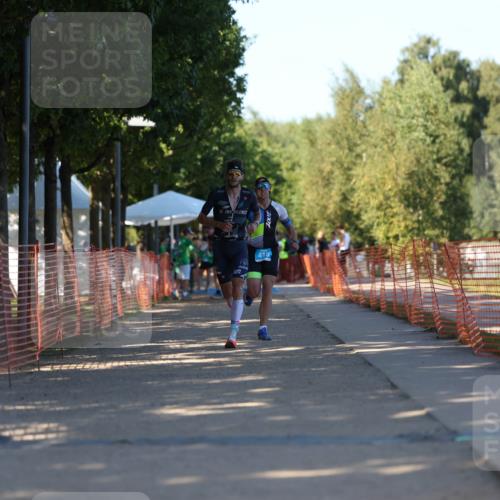 07.09.2025 - 19. Norderstedt Triathlon Michael Strokosch http://msf.ph/oto/8822710 07.09.2025 16:05:52 Laufen 416, 494, 523, 538, 1433 meine-sportfotos.de
