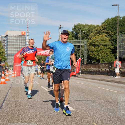 07.09.2025 - BARMER Alsterlauf Yannick Fuchs http://msf.ph/oto/8822741 07.09.2025 09:47:05 Laufen 2015, 28, 5434, 95 meine-sportfotos.de