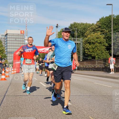 07.09.2025 - BARMER Alsterlauf Yannick Fuchs http://msf.ph/oto/8822744 07.09.2025 09:47:05 Laufen 2025, 5434, 195, 2015, 2, 8 meine-sportfotos.de