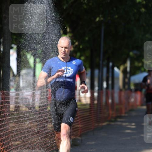 07.09.2025 - 19. Norderstedt Triathlon Michael Strokosch http://msf.ph/oto/8822746 07.09.2025 15:12:48 Laufen 427, 978, 988 meine-sportfotos.de