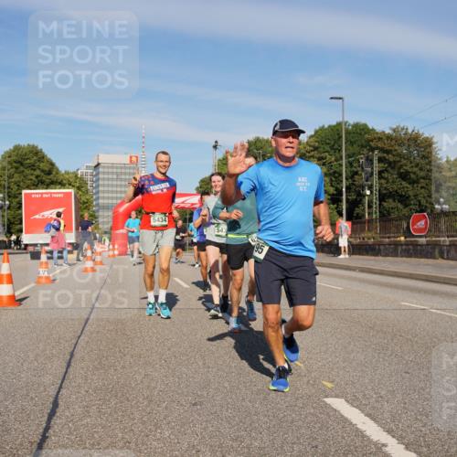 07.09.2025 - BARMER Alsterlauf Yannick Fuchs http://msf.ph/oto/8822760 07.09.2025 09:47:05 Laufen 5434, 54, 95, 2015, 2, 0 meine-sportfotos.de