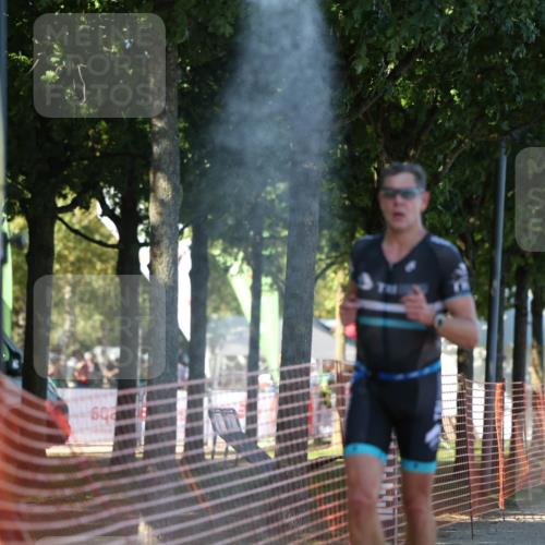 07.09.2025 - 19. Norderstedt Triathlon Michael Strokosch http://msf.ph/oto/8822762 07.09.2025 16:06:12 Laufen 1470, 1484 meine-sportfotos.de