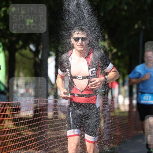 07.09.2025 - 19. Norderstedt Triathlon Michael Strokosch http://msf.ph/oto/8822783 07.09.2025 15:12:53 Laufen 427, 978, 988 meine-sportfotos.de