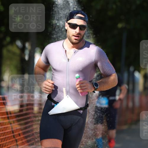 07.09.2025 - 19. Norderstedt Triathlon Michael Strokosch http://msf.ph/oto/8822822 07.09.2025 15:13:05 Laufen 369, 872 meine-sportfotos.de