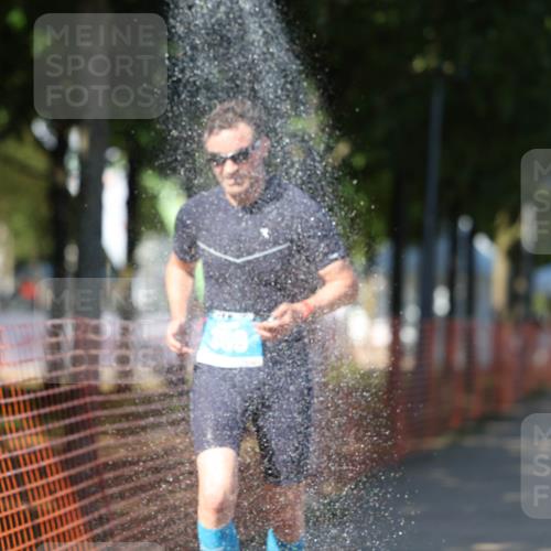 07.09.2025 - 19. Norderstedt Triathlon Michael Strokosch http://msf.ph/oto/8822827 07.09.2025 15:13:06 Laufen 369, 872, 1501 meine-sportfotos.de