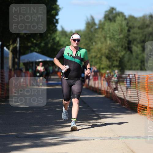 07.09.2025 - 19. Norderstedt Triathlon Michael Strokosch http://msf.ph/oto/8822847 07.09.2025 15:13:18 Laufen 1034, 1406, 1501 meine-sportfotos.de