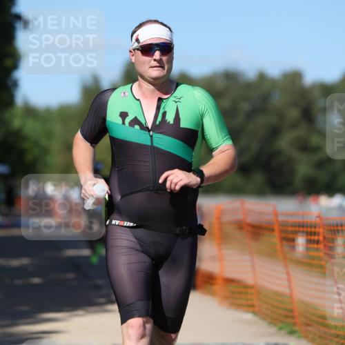 07.09.2025 - 19. Norderstedt Triathlon Michael Strokosch http://msf.ph/oto/8822872 07.09.2025 15:13:21 Laufen 1034, 1406 meine-sportfotos.de