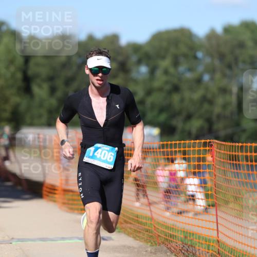 07.09.2025 - 19. Norderstedt Triathlon Michael Strokosch http://msf.ph/oto/8822891 07.09.2025 15:13:26 Laufen 1005, 1406 meine-sportfotos.de